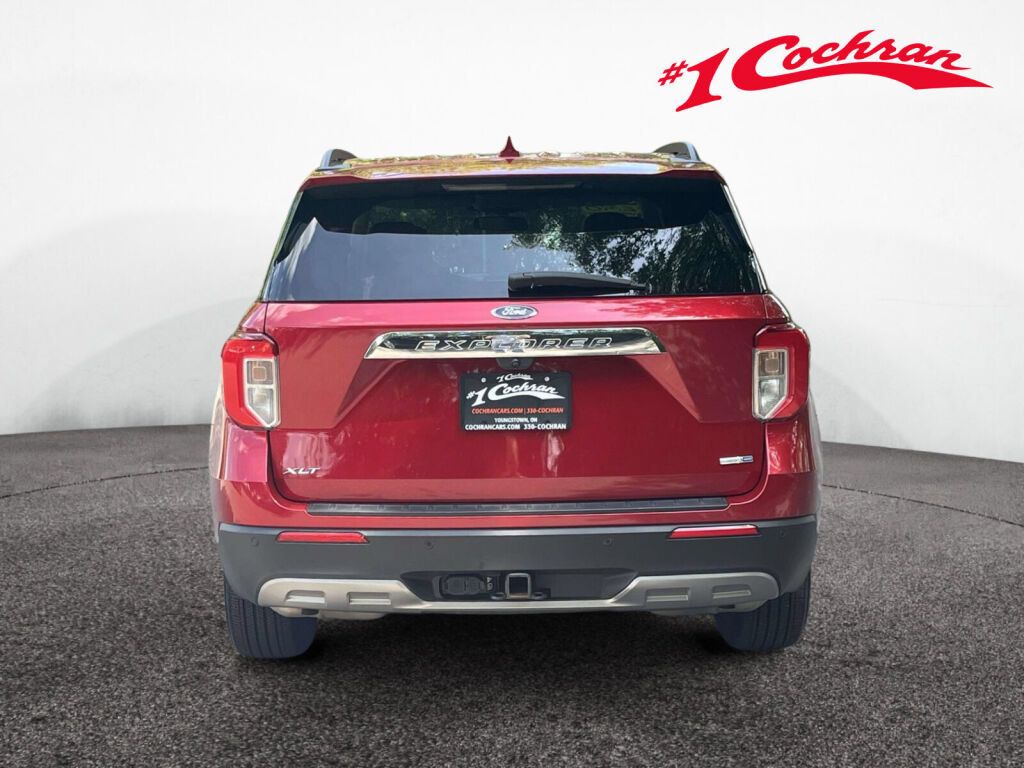 Used 2020 Ford Explorer XLT w/ Equipment Group 202A AWD/4WD image 8
