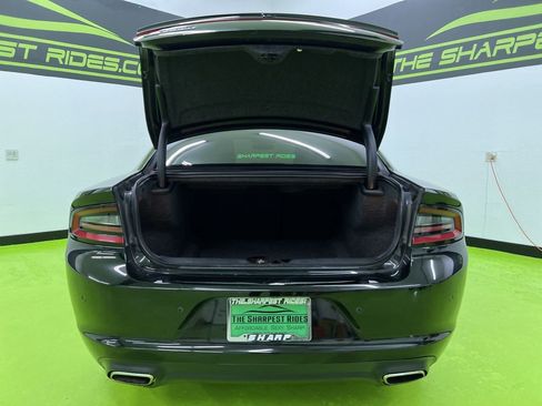 Used 2021 Dodge Charger SXT w/ Leather Interior Group RWD image 9