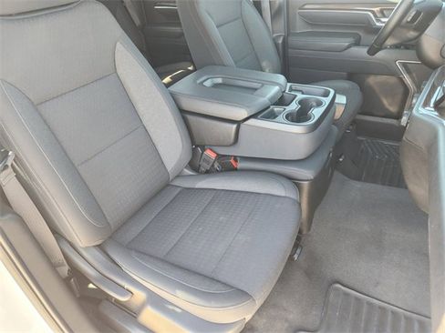 Used 2024 Chevrolet Silverado 2500 LT image 15