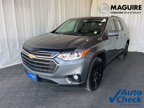 Used 2021 Chevrolet Traverse LT FWD image 1