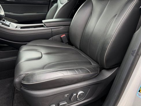 Used 2024 Hyundai Palisade Calligraphy image 11