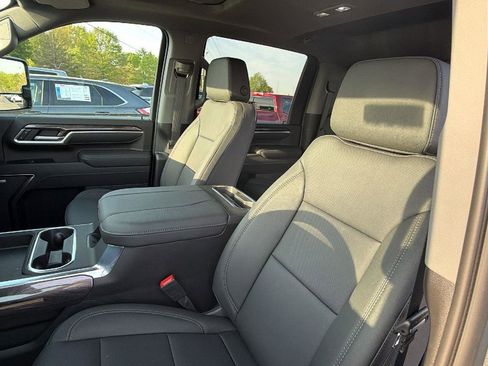 New 2026 Chevrolet Silverado 2500 LTZ w/ LTZ Premium Package AWD/4WD image 14