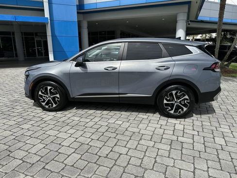 Used 2024 Kia Sportage EX FWD image 32