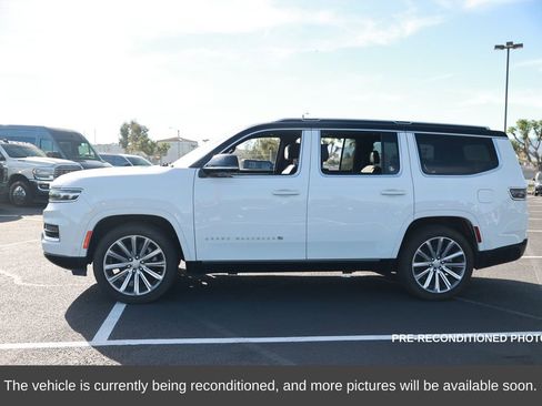 Used 2023 Jeep Grand Wagoneer Series II image 2