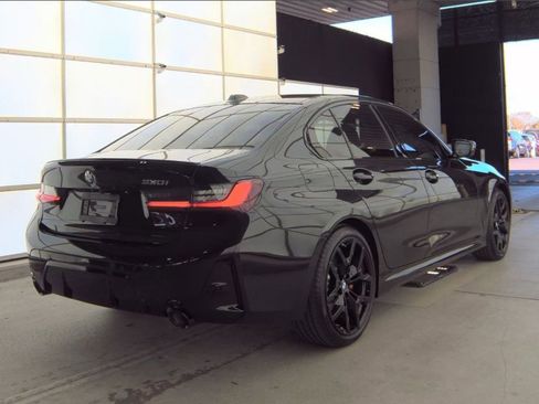 Used 2026 BMW 330i Sedan w/ M Sport Package image 4