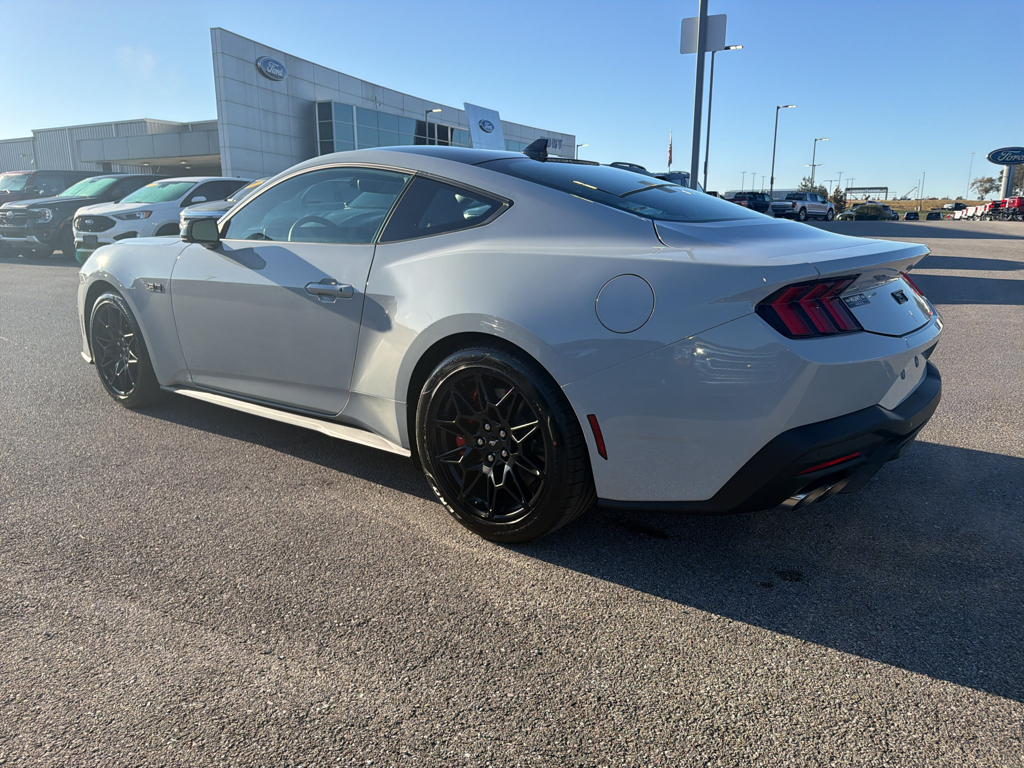 New 2026 Ford Mustang GT Premium w/ GT Performance Package RWD image 7