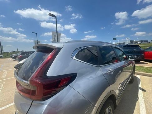 Used 2022 Honda CR-V Touring image 3