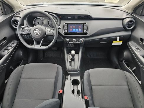 New 2025 Nissan Kicks Play S image 6