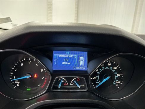 Used 2014 Ford Focus SE image 12