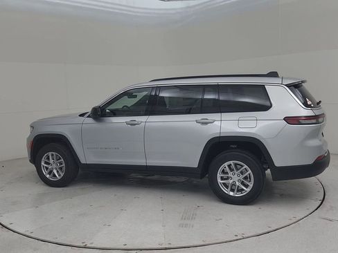 New 2025 Jeep Grand Cherokee L Laredo image 10