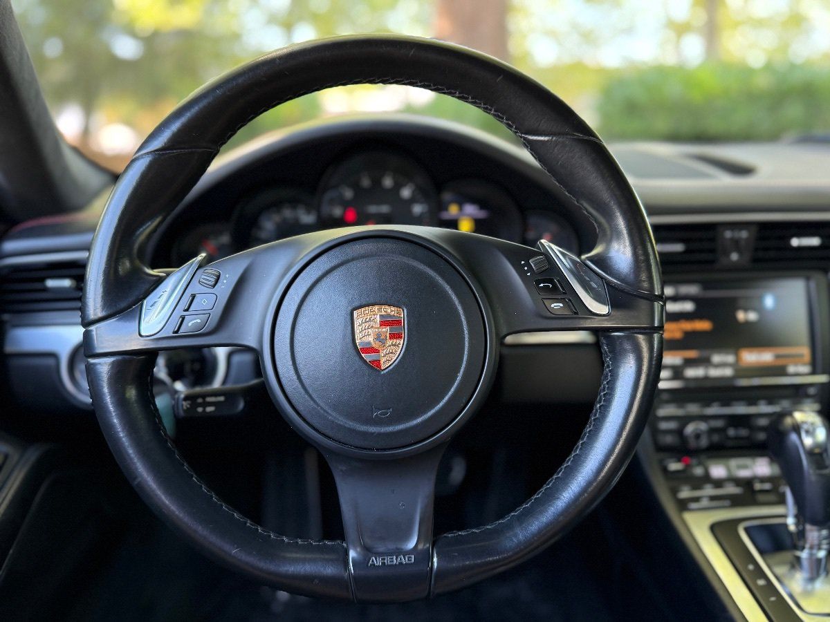Used 2016 Porsche 911 Carrera RWD image 22