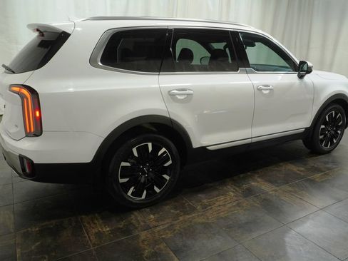 Used 2024 Kia Telluride SX AWD/4WD image 3