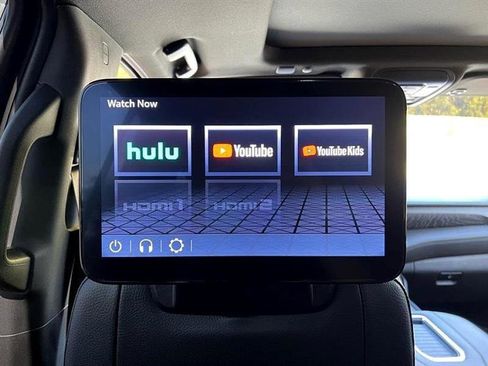 Used 2023 GMC Yukon XL Denali image 50