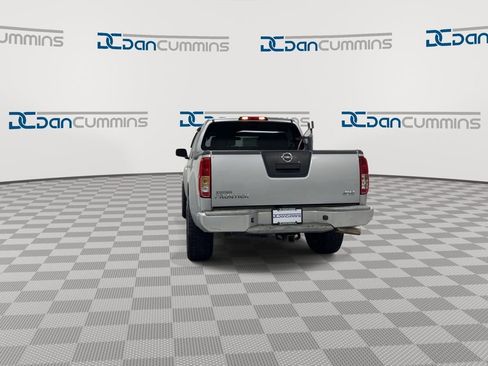 Used 2009 Nissan Frontier PRO-4X w/ Technology Pkg AWD/4WD image 7