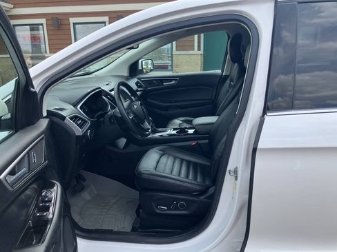 Used 2016 Ford Edge SEL w/ Equipment Group 201A AWD/4WD image 9