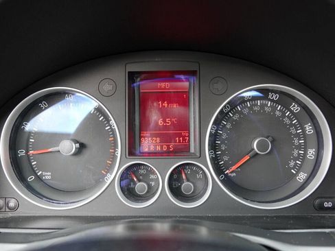 Used 2007 Volkswagen GTI 4-Door FWD image 74