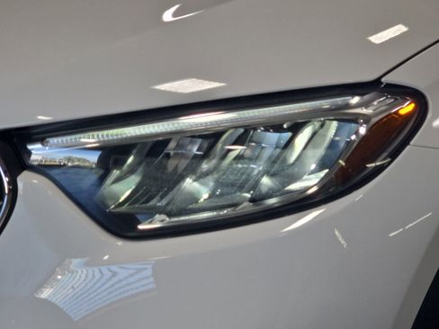 Certified 2025 Mercedes-Benz GLC 300 4MATIC image 30