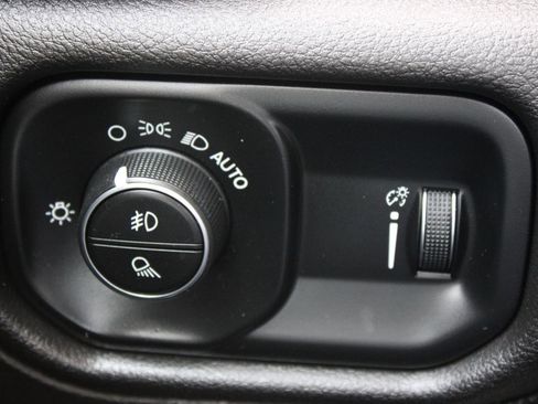 Used 2021 RAM 1500 Tradesman AWD/4WD image 26