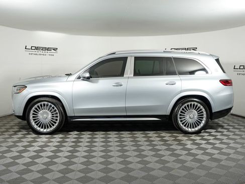 Used 2026 Mercedes-Benz Maybach GLS 600 4MATIC image 2