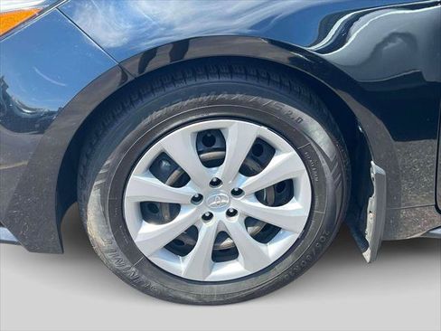Certified 2024 Toyota Corolla LE AWD/4WD image 10