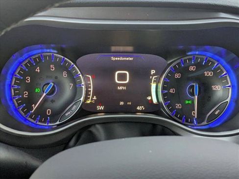 New 2026 Chrysler Pacifica Select AWD/4WD image 11
