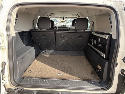 Used 2014 Toyota FJ Cruiser 4WD image 23