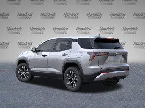 New 2026 Chevrolet Equinox LT w/ Safety and Technology Package FWD image 5