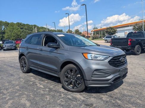 Certified 2022 Ford Edge SE w/ Black Appearance Package AWD/4WD image 1