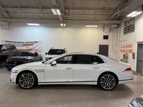 Used 2025 Genesis G90 3.5T image 5