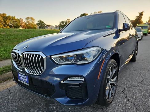 Used 2019 BMW X5 xDrive50i w/ M Sport Package image 3