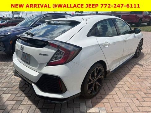 Used 2017 Honda Civic Sport image 6