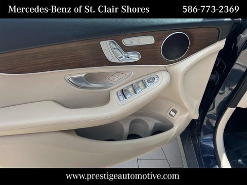 Used 2021 Mercedes-Benz GLC 300 4MATIC image 18