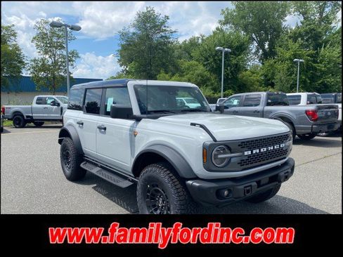 New 2026 Ford Bronco Badlands AWD/4WD image 1