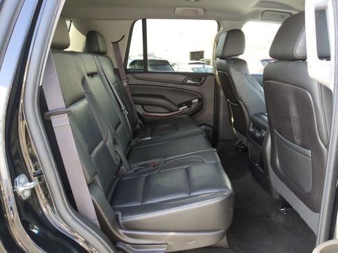 Used 2016 GMC Yukon SLT image 33