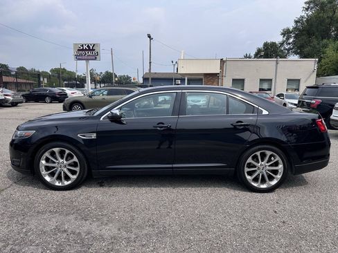 Used 2019 Ford Taurus Limited w/ Driver Assist Package FWD image 8