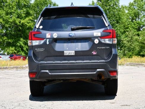 Used 2021 Subaru Forester Premium AWD/4WD image 6