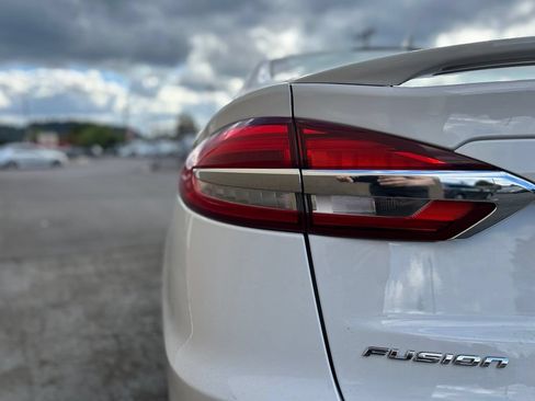 Used 2019 Ford Fusion Titanium AWD/4WD image 8