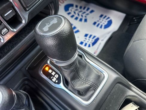 Used 2022 Jeep Wrangler Unlimited Sport image 26