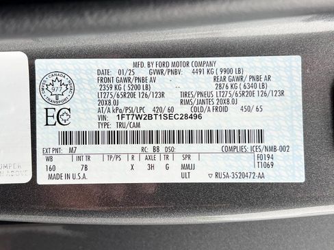 Used 2025 Ford F250 Platinum image 32