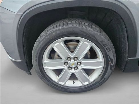 Used 2019 Chevrolet Traverse LT w/ LPO, Black Accent Package image 23