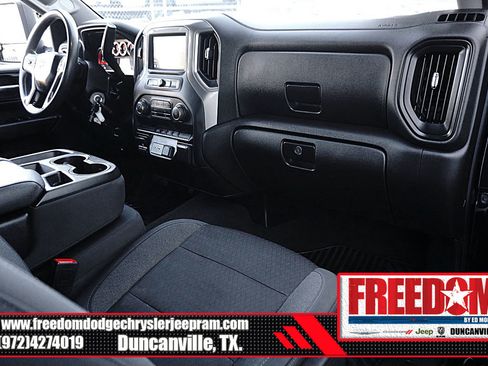 Used 2022 Chevrolet Silverado 2500 Custom w/ Custom Convenience Package image 12