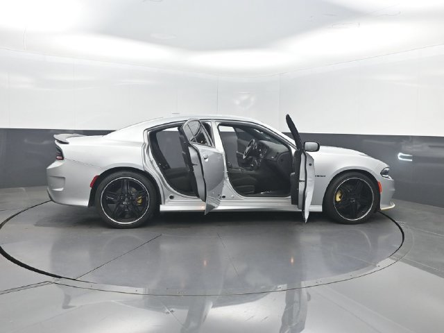 Used 2022 Dodge Charger R/T w/ Blacktop Package RWD image 43