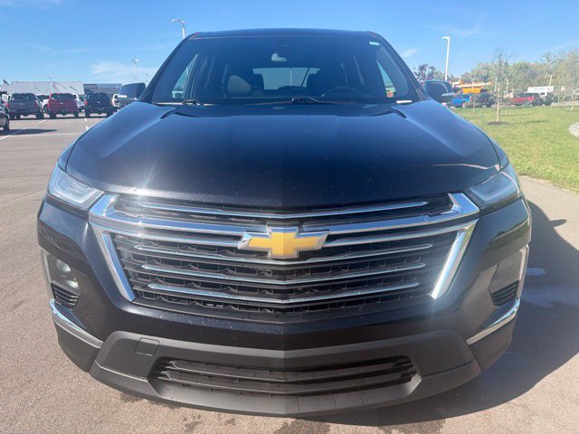 Used 2022 Chevrolet Traverse LT w/ LPO, Cargo Package AWD/4WD image 3