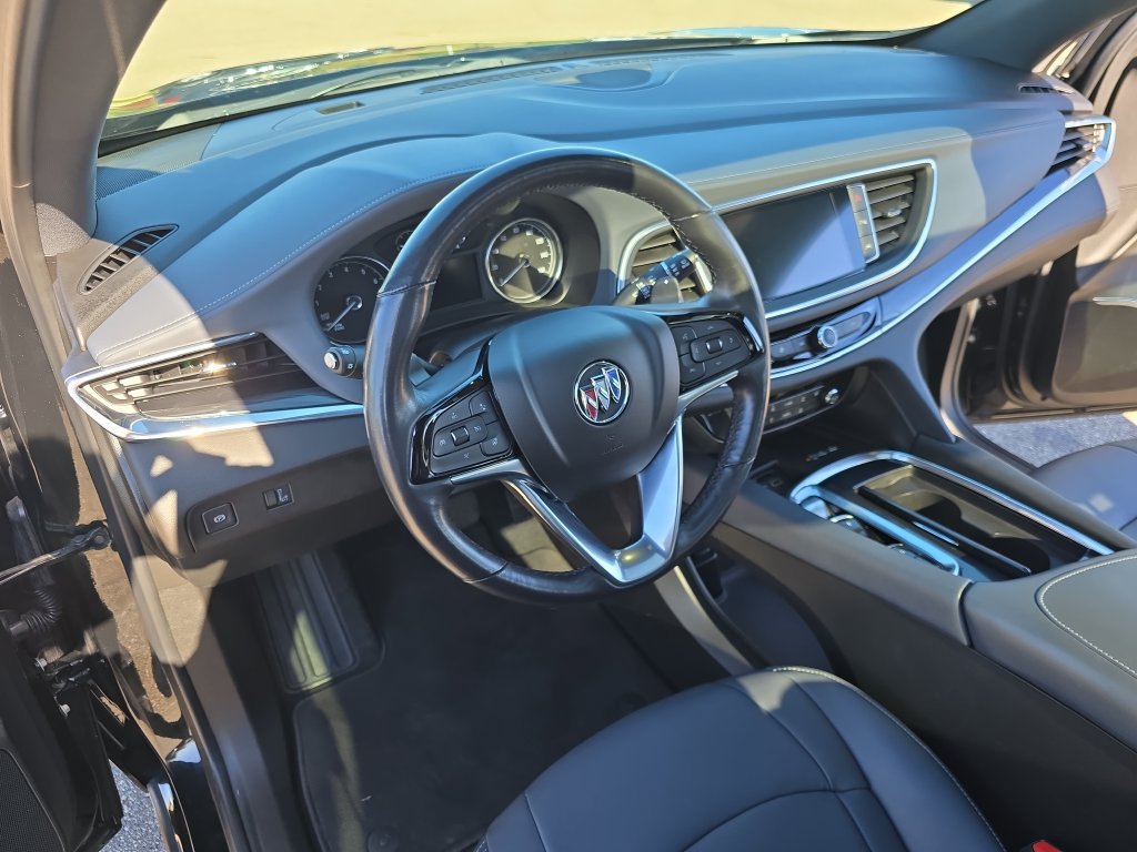 Used 2024 Buick Enclave Essence w/ Experience Buick Package AWD/4WD image 17