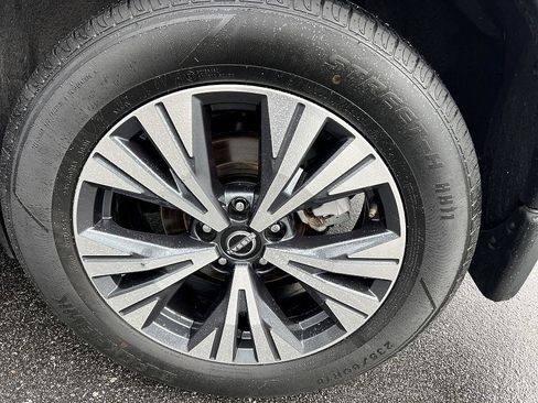 Certified 2023 Nissan Rogue SV w/ SV Premium Package image 23