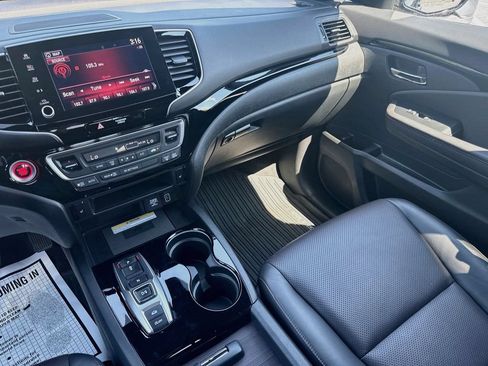 Used 2023 Honda Ridgeline Black Edition image 29