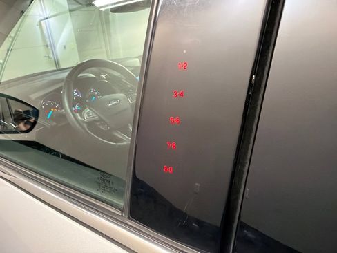 Certified 2019 Ford Escape Titanium AWD/4WD image 31