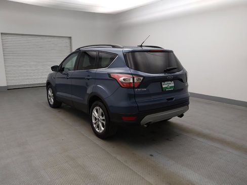 Used 2018 Ford Escape SE image 5