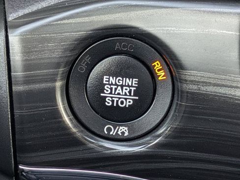 Used 2020 Jeep Grand Cherokee Limited RWD image 28