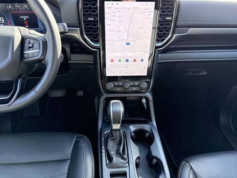 Used 2025 Ford Ranger Lariat image 13